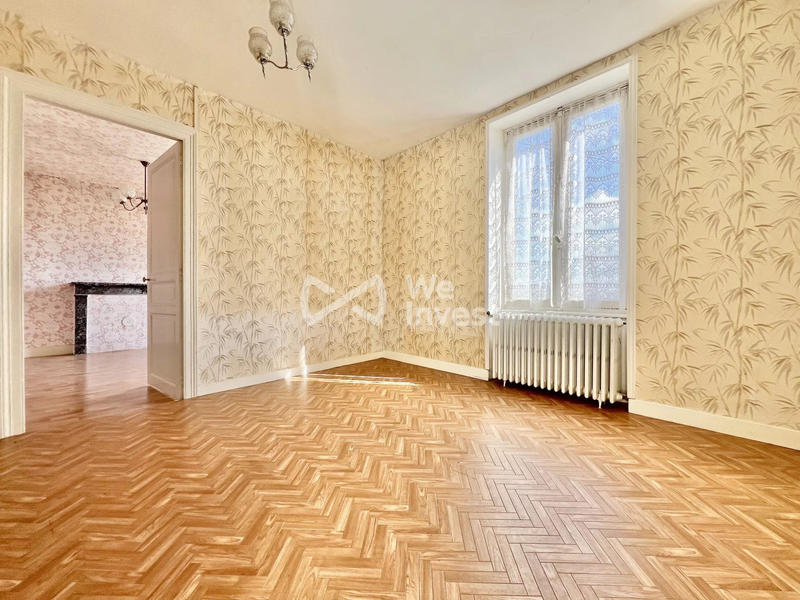 Maison - 92 m² - 5 pièces