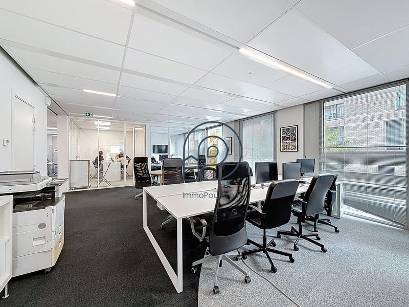 Bureau - 440 m²