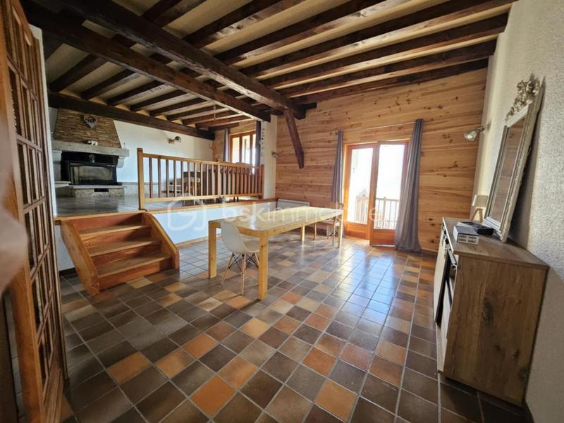 Appartement - 120 m² - 5 pièces