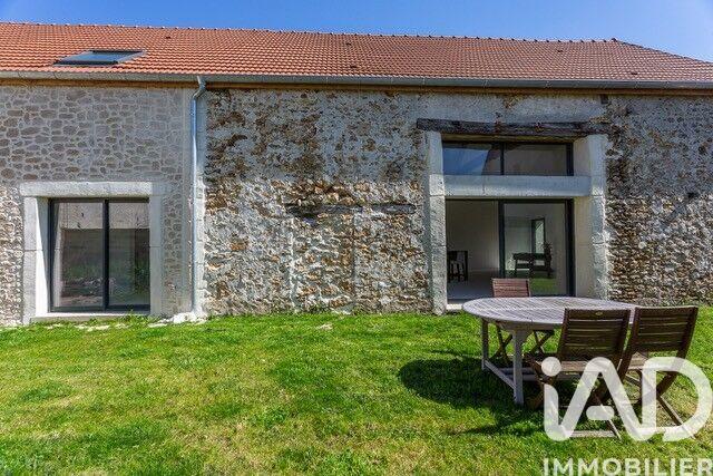 Maison - 200 m² - 6 pièces
