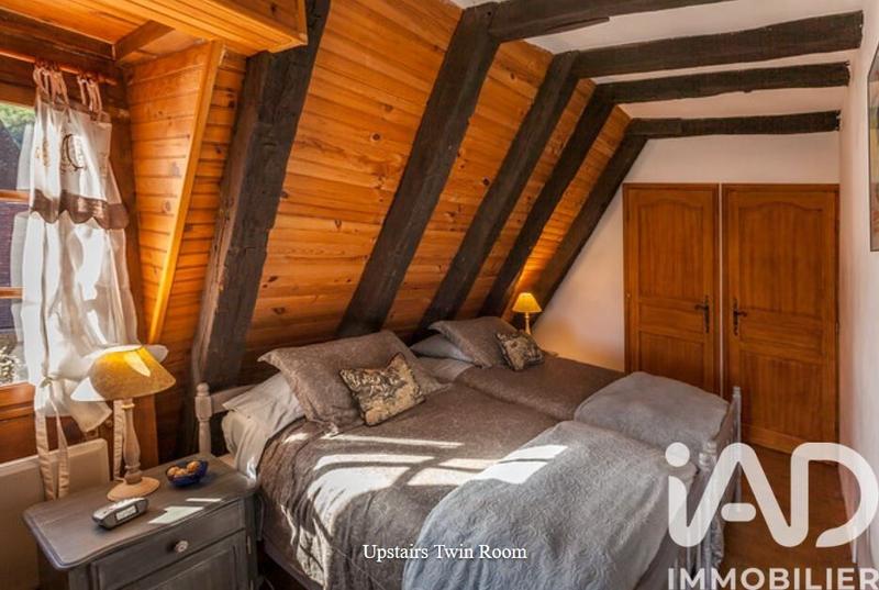 Maison - 140 m² - 5 pièces