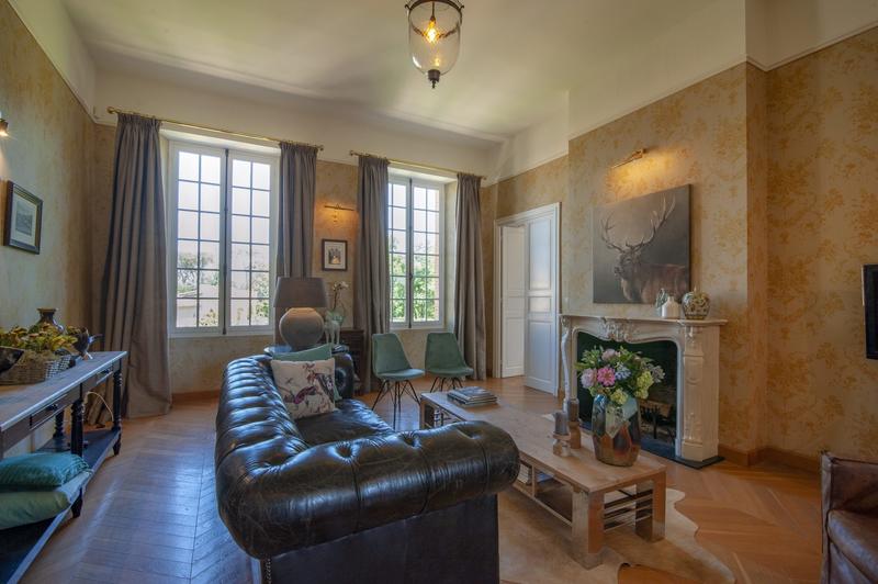 Maison - 655 m² - 20 pièces