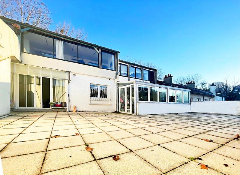 Appartement - 158 m² - 5 pièces