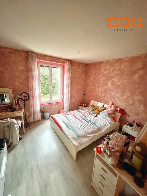 Appartement - 106 m² - 6 pièces