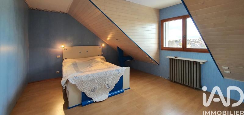 Maison - 216 m² - 7 pièces