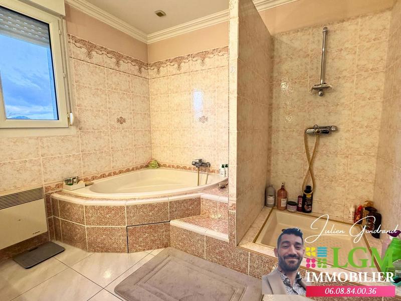 Maison - 170 m² - 4 pièces