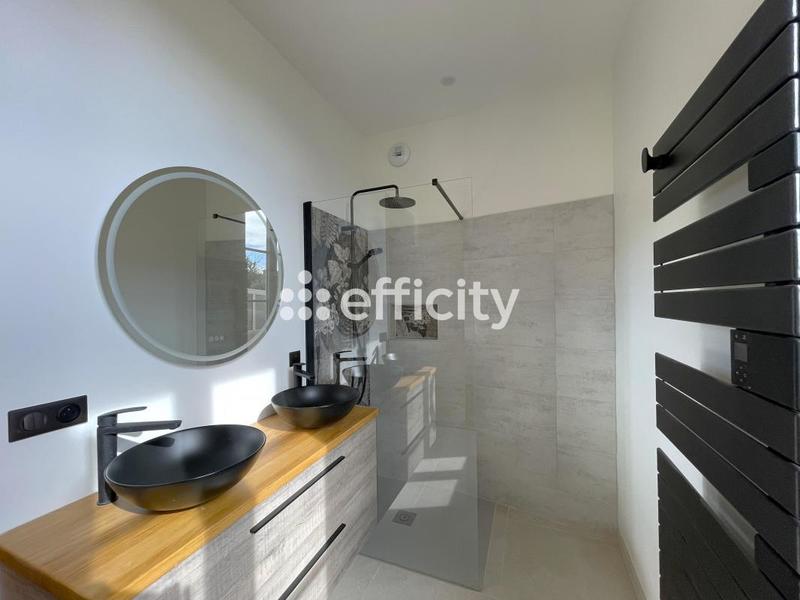 Maison - 83 m² - 3 pièces