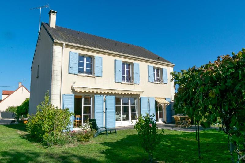 Maison - 168 m² - 8 pièces