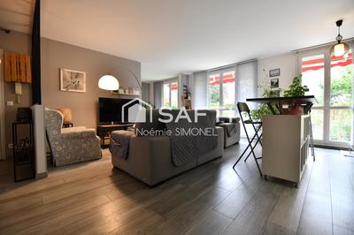 Appartement - 80 m² - 4 pièces