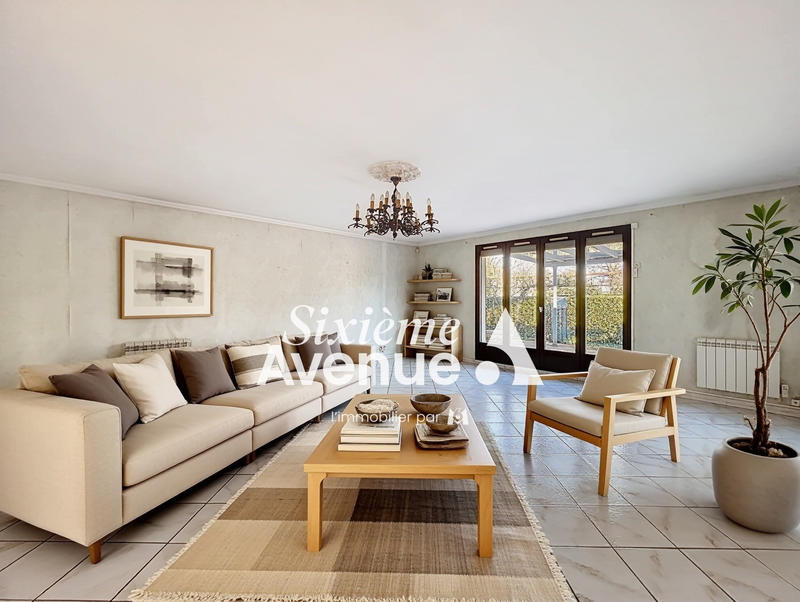 Maison - 111 m² - 4 pièces