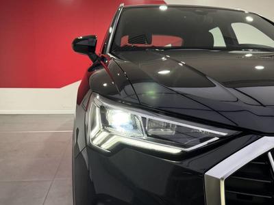 Audi Q3 45 TFSIe 245 ch s tronic 6 s line