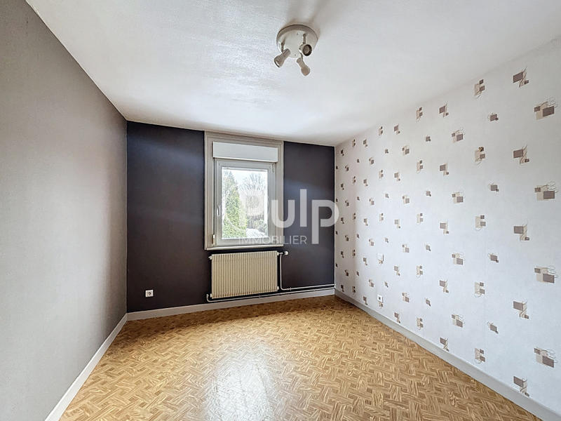 Maison - 241 m² - 12 pièces