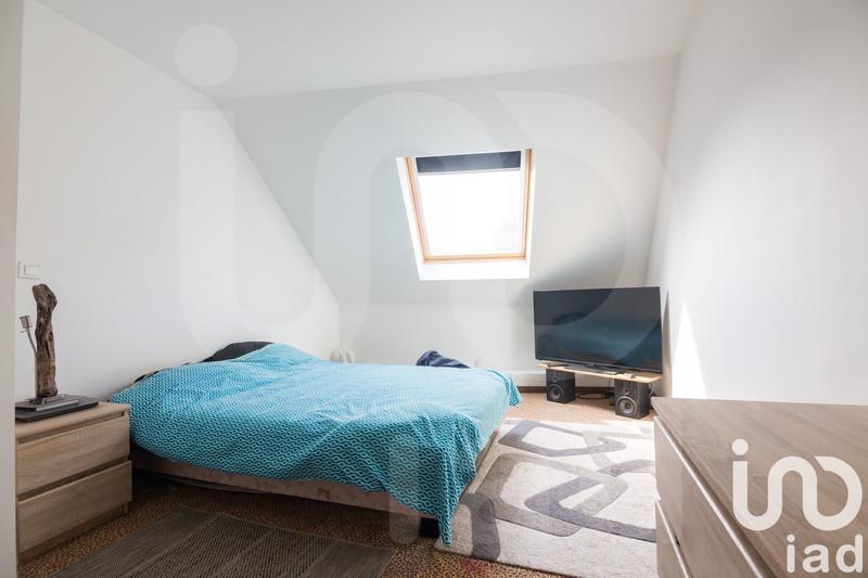 Maison - 241 m² - 6 pièces