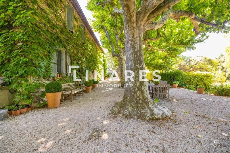 Bastide - 236 m² - 6 pièces