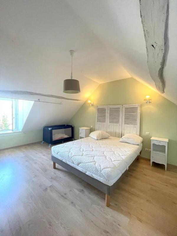 Maison - 214 m² - 5 pièces