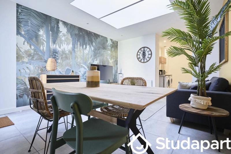 Chambre - 11 m² - 1 pièce