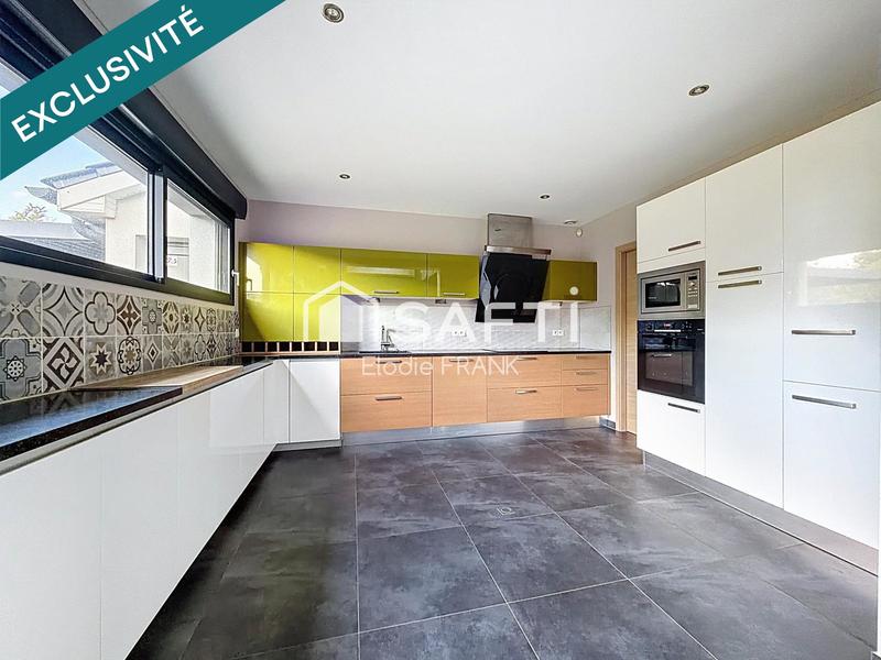 Maison - 177 m² - 7 pièces