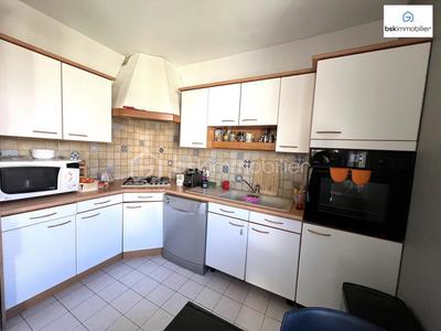 Maison - 77 m² - 5 pièces