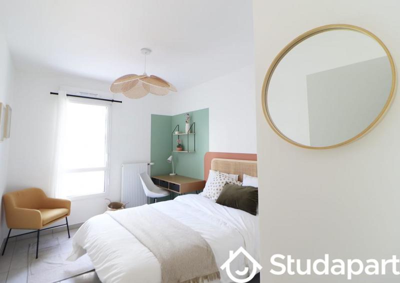 Chambre - 11 m² - 1 pièce