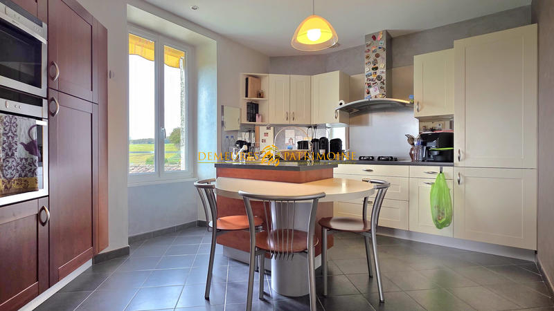 Maison ancienne - 236 m² - 5 pièces