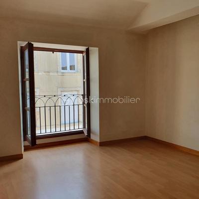Appartement - 330 m² - 7 pièces