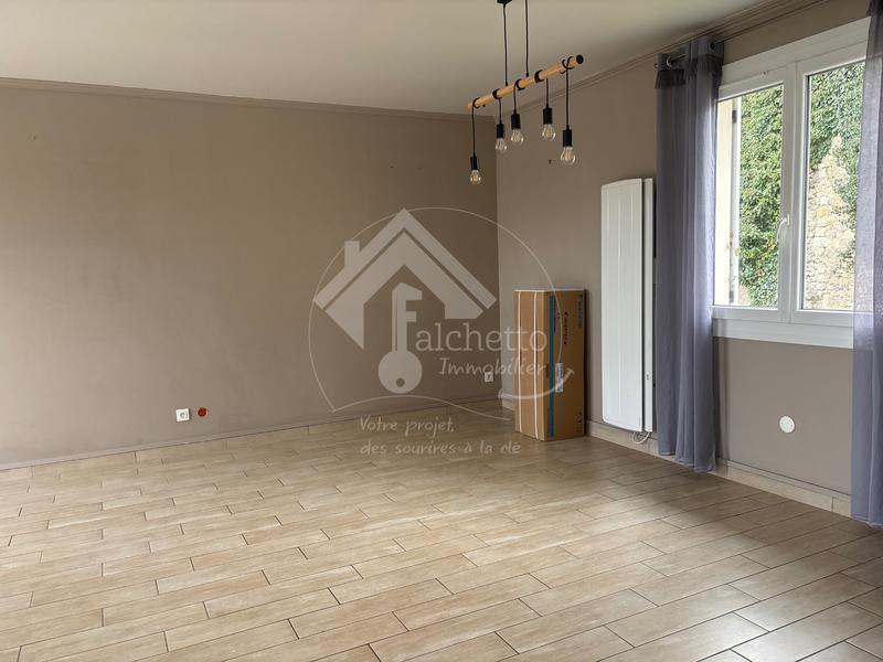 Maison - 149 m² - 7 pièces