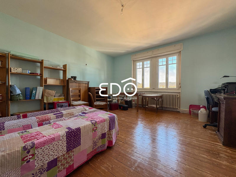 Appartement - 172 m² - 6 pièces