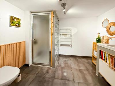 Maison - 230 m² - 6 pièces