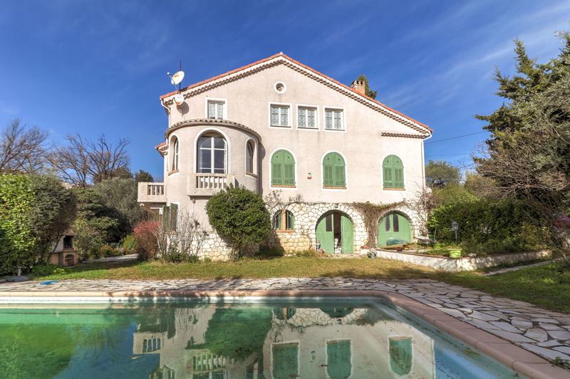 Bastide - 290 m² - 12 pièces