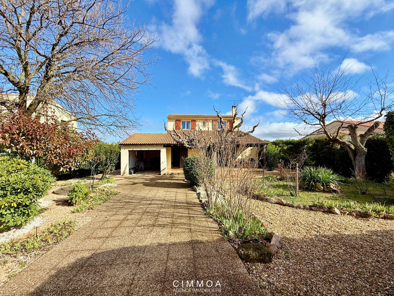 Maison - 110 m² - 4 pièces