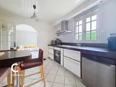 Maison - 110 m² - 6 pièces