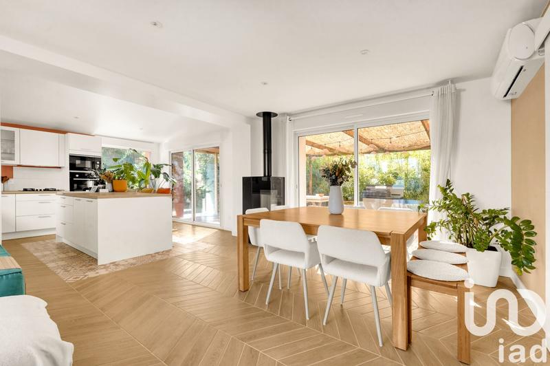 Maison - 117 m² - 5 pièces