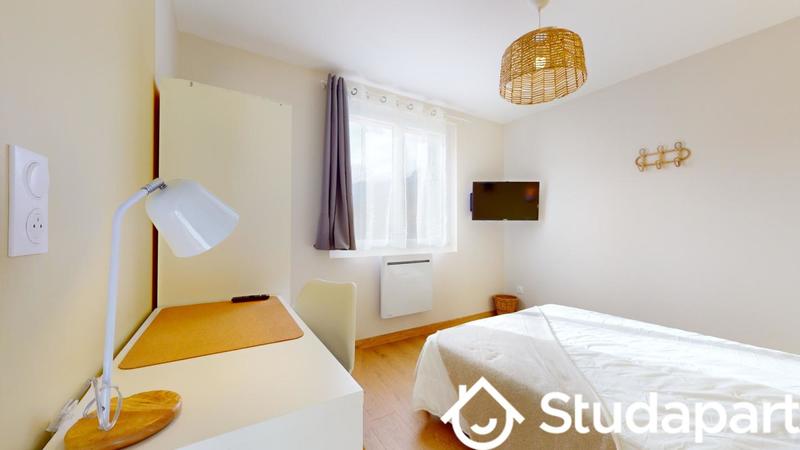 Chambre - 9 m² - 1 pièce