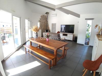 Maison - 120 m² - 5 pièces