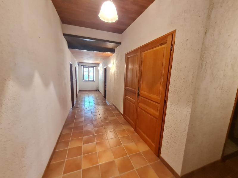 Maison - 204 m² - 7 pièces