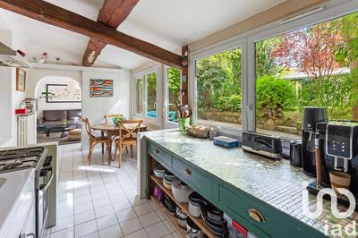 Maison - 205 m² - 5 pièces