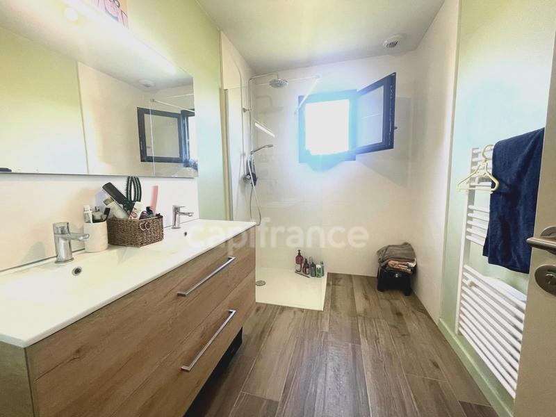 Maison - 93 m² - 4 pièces