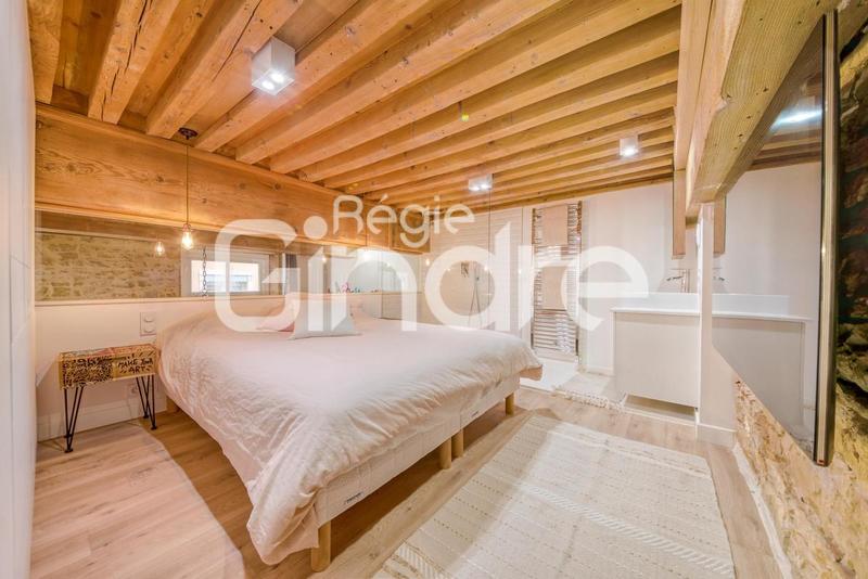 Appartement - 94 m² - 4 pièces