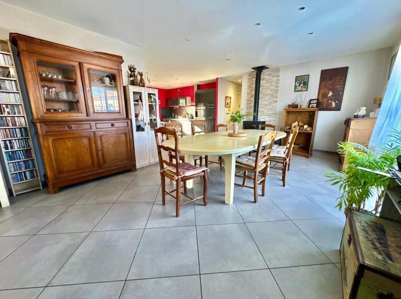 Maison - 127 m² - 5 pièces