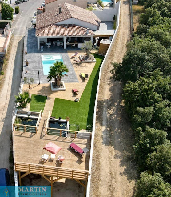 Villa - 200 m² - 6 pièces