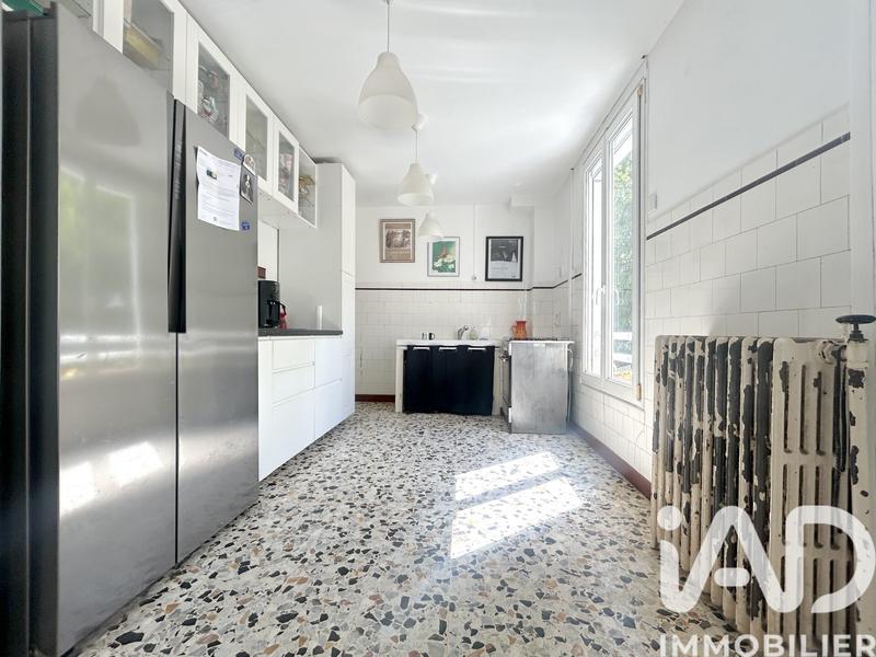Maison - 98 m² - 5 pièces