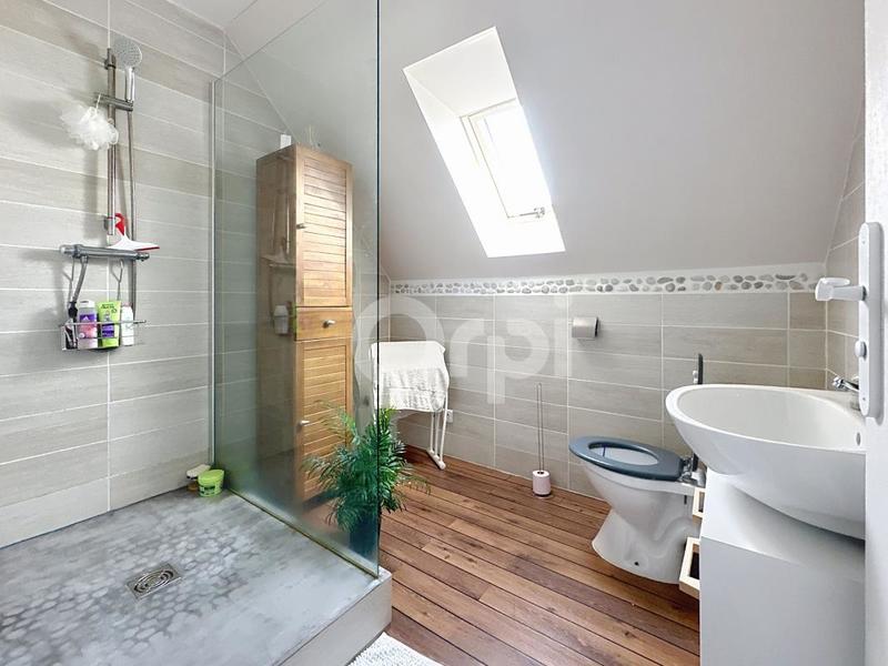 Maison - 145 m² - 6 pièces