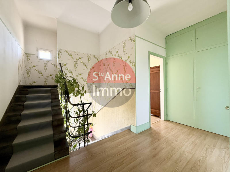 Maison - 205 m² - 8 pièces