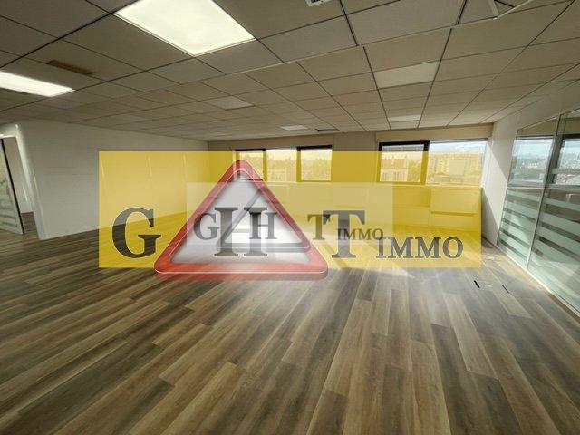 Bureau - 300 m²