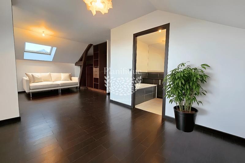 Maison - 104 m² - 4 pièces