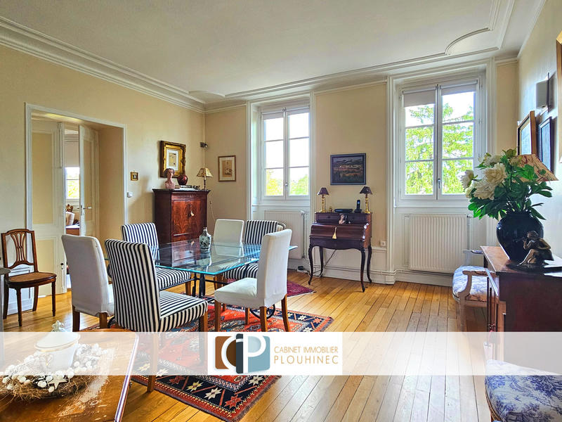 Appartement - 99 m² - 4 pièces