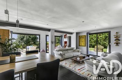 Maison - 155 m² - 5 pièces