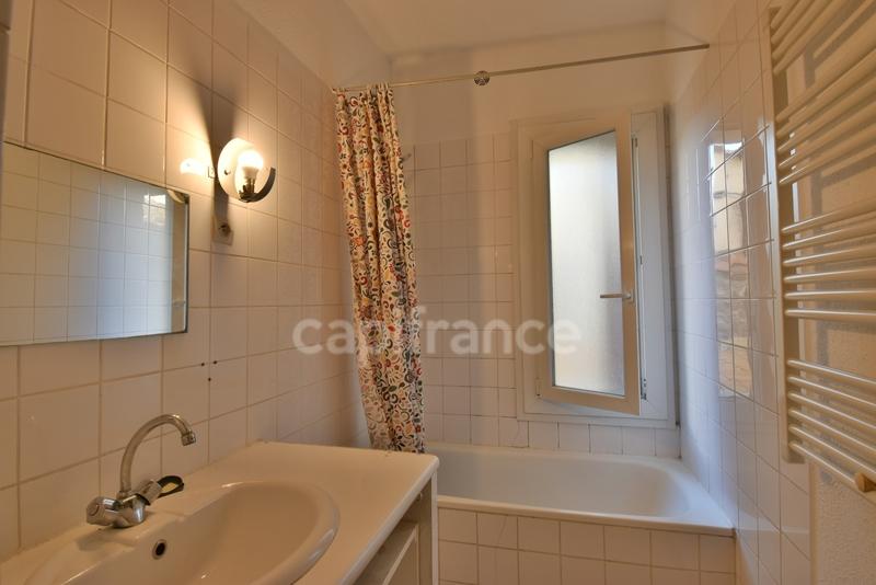 Appartement - 65 m² - 4 pièces