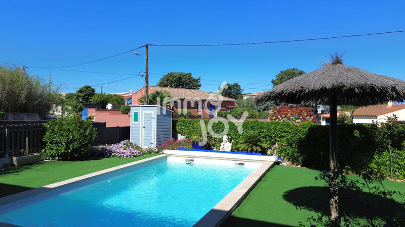 Villa - 213 m² - 8 pièces