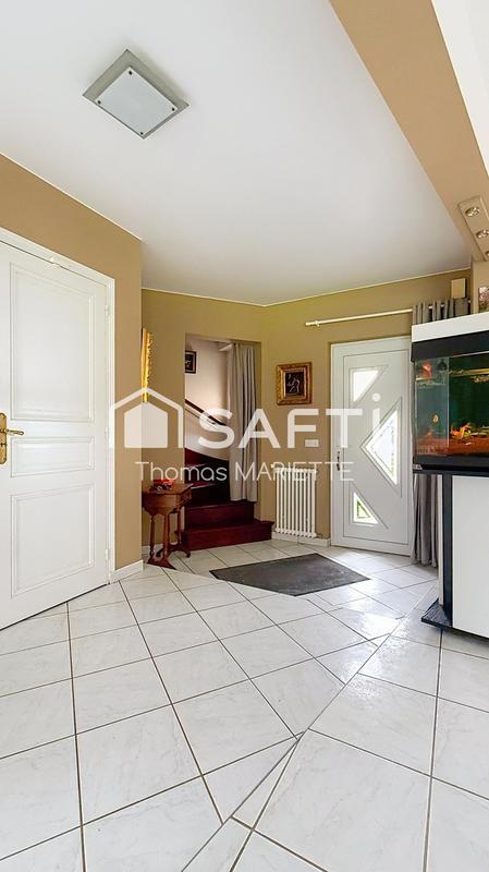 Villa - 255 m² - 9 pièces